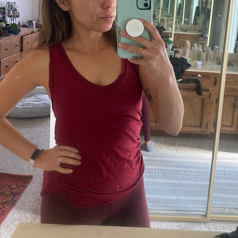 Lululemon cotton tank maroon sz 4